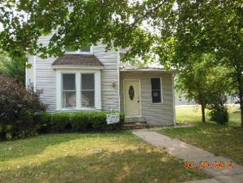 215 Kishwaukee St, Belvidere, IL 61008 