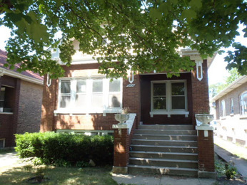 2426 Gunderson Ave, Berwyn, IL 60402 