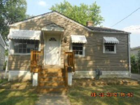 830 Bangs Street, Aurora, IL 60505 