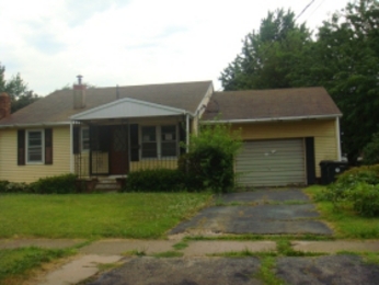 1010 Coolidge Ave, Pekin, IL 61554 