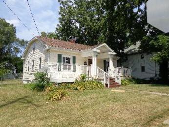 301 E Maywood Ave, Peoria, IL 61603 