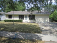 535 Pioneer Ct, Waukegan, IL 60085 