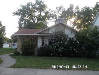 735 S Elm Ave, Kankakee, IL 60901 