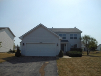 1463 S Bayport Ln, Round Lake, IL 60073 