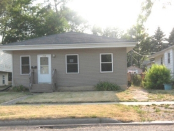 3006 Gilead Ave, Zion, IL 60099 