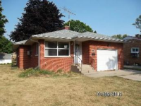 728 Washington Park, Waukegan, IL 60085 
