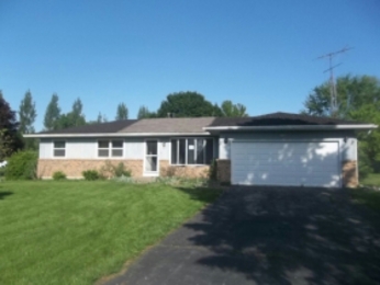 2 S 260 Locust Ct, Elburn, IL 60119 