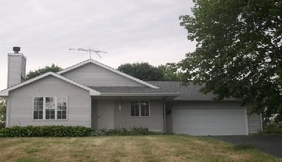 120 Minarette Dr Sw, Poplar Grove, IL 61065 