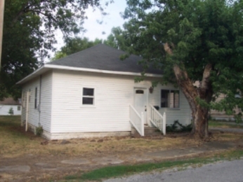 406 N Crawford St, West Frankfort, IL 62896 