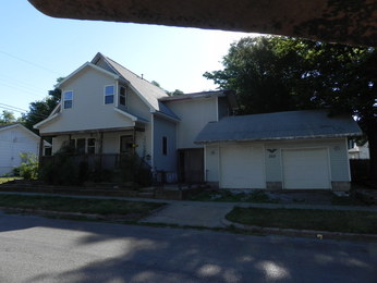 322 N 17th St, Decatur, IL 62521 
