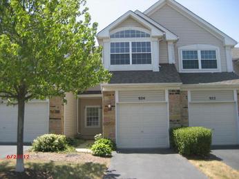 924 Mesa Dr, Lake In The Hills, IL 60156 