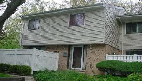 814 Pin Oak Ln, University Pk, IL 60466 