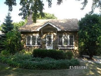 1315 N. Ash St., Waukegan, IL 60085 