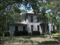 1015 S 4th Street, Pekin, IL 61554 