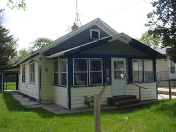 1505 Superior St, Aurora, IL 60505 