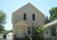 208 17th Ave, Moline, IL 61265 
