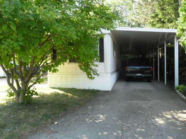 22 Brougham Dr., Wheeling, IL 60090 