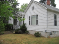714 E Center St, Freeport, IL 61032 