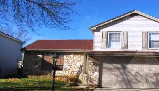 156 Hastings Mill Rd, Streamwood, IL 60107 