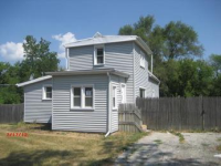 2810 30th St, Zion, IL 60099 