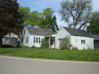 906 Burlington St, Ottawa, IL 61350 