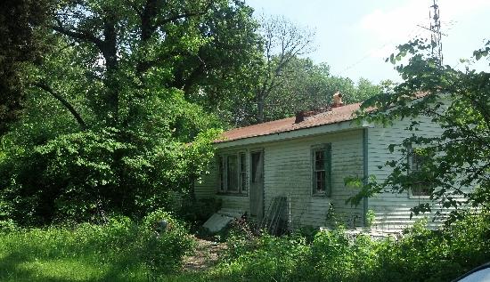 6701 S Davis Ln, Godfrey, IL 62035 