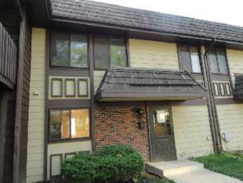 5621 Court Leona, Hanover Park, IL 60133 