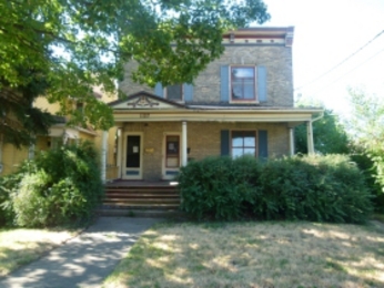1127 3rd Ave, Rockford, IL 61104 