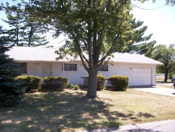 216 Northmoor Dr, Jerseyville, IL 62052 