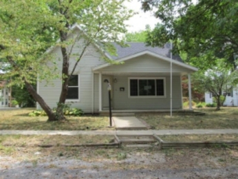 422 Mcadams St, Greenville, IL 62246 