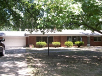 6921 Carr Dr, Belleville, IL 62223 