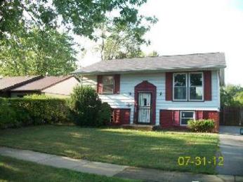 4555 S Churchill Dr, Richton Park, IL 60471 