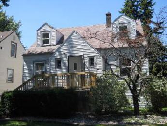 8802 S Sacramento Ave, Evergreen Park, IL 60805 