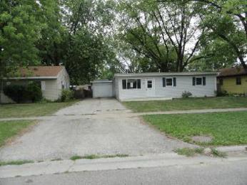 1107 Evans Ave, Machesney Park, IL 61115 