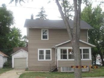 578 7th Ave, Aurora, IL 60505 