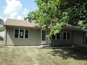 3320 Ridgewood Dr, Champaign, IL 61821 