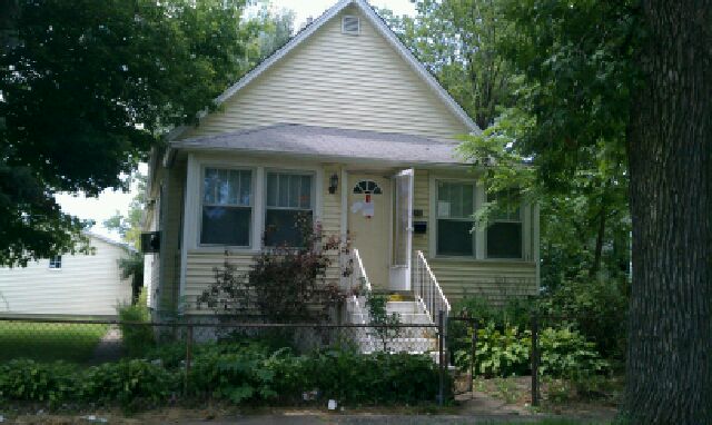 2238 Kristan Ave, North Chicago, IL 60064 