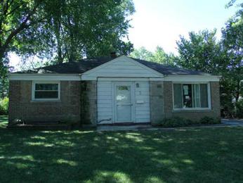 3 Minocqua Ct, Park Forest, IL 60466 