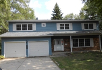 19 E Berkley Dr, Arlington Heights, IL 60004 