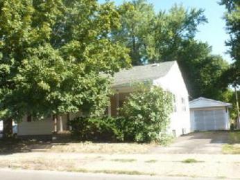 512 E Garfield Ave, Decatur, IL 62526 