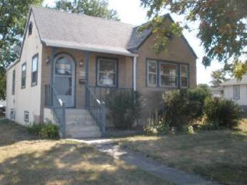 1956 W Station St, Kankakee, IL 60901 