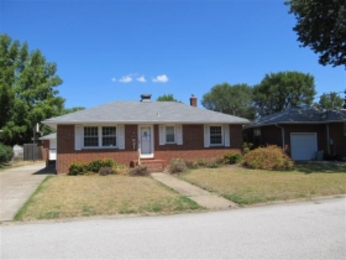 621 Grove Ave, Woodriver, IL 62095 