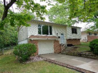 6332 N Devonshire Dr, Peoria, IL 61615 
