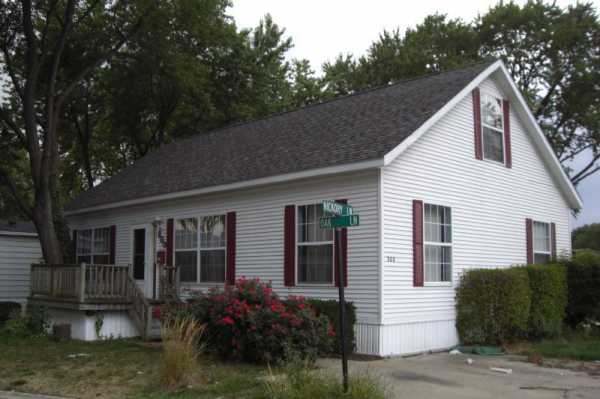 300 HICKORY, Justice, IL 60458 