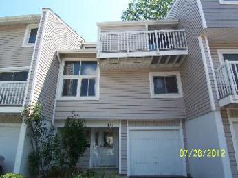 623 Harbor Ter, Bartlett, IL 60103 