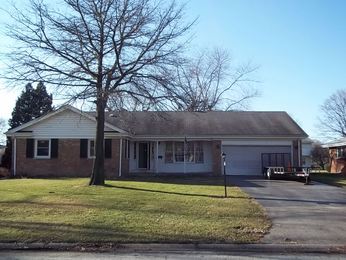 645 S Calumet Ave L, Aurora, IL 60506 