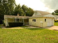 215 W Hawley St, Mundelein, IL 60060 
