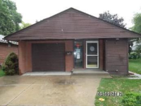 225 Westmoreland Ave, Waukegan, IL 60085 