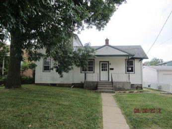 2705 13th Ave, Rockford, IL 61108 