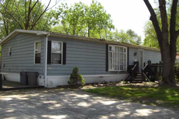 327 HICKORY, Justice, IL 60458 